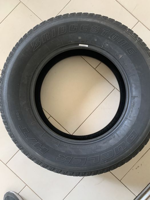 255/70/18  BRIDGESTONE strare impecabila