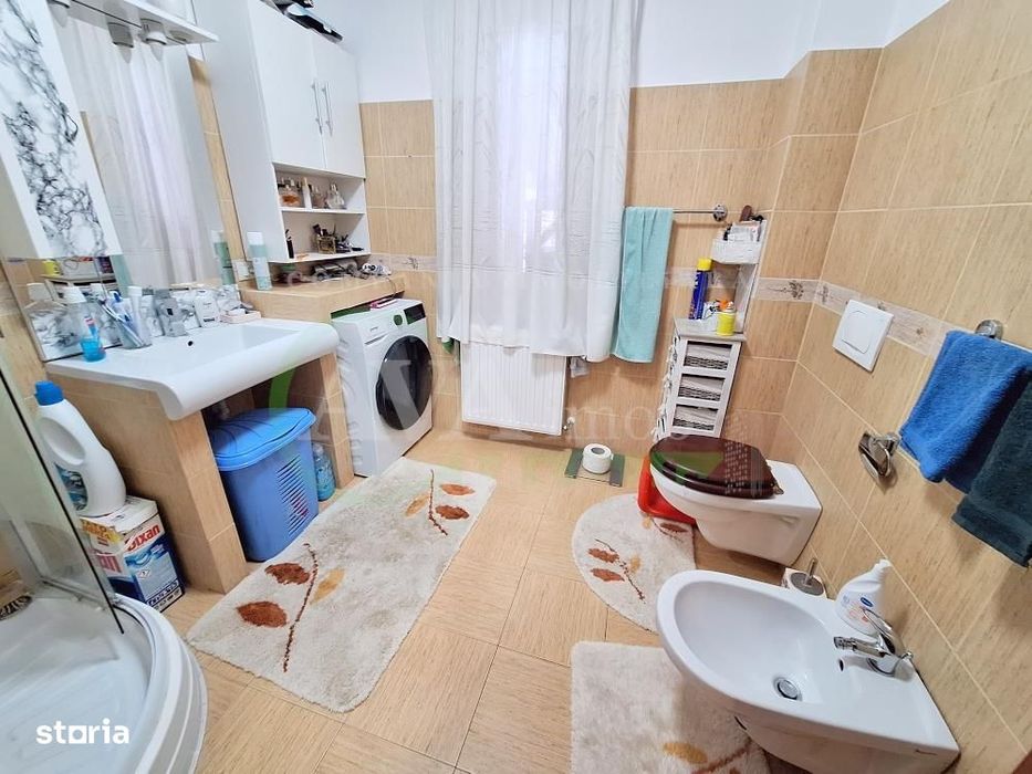 Casa moderna P+1 in Magura,  teren 421 mp, la 10-12 min de Bacau