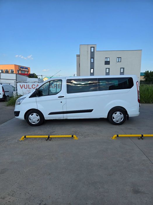 Inchiriere microbuze 8+1 locuri / rent a car / rent a bus / rent a van