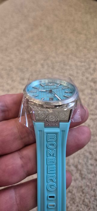 Часовник Bomberg