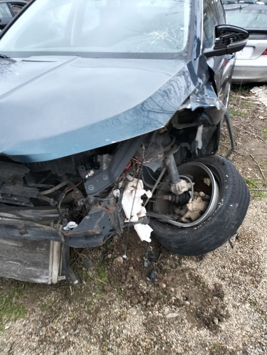 Motor 2.0 tdi . Cutie viteze. Ușă bara planșă bord. Skoda karoq avarit