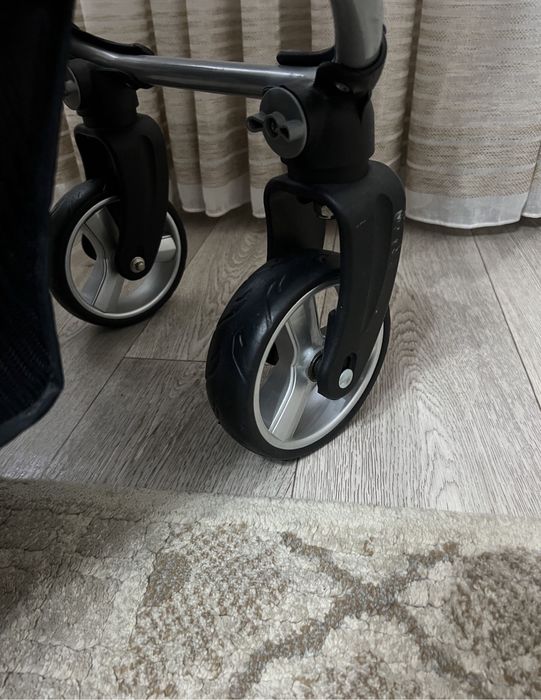 Продам коляску детскую