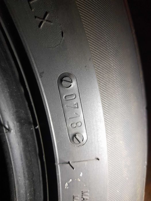 Anvelope profil Vara 215/55- 16 ZR