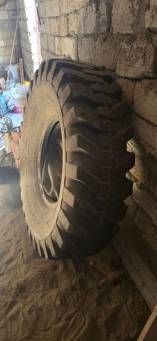 Покришка грейдердікі 4 штук