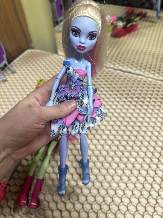 Продам кукол монстр хай!