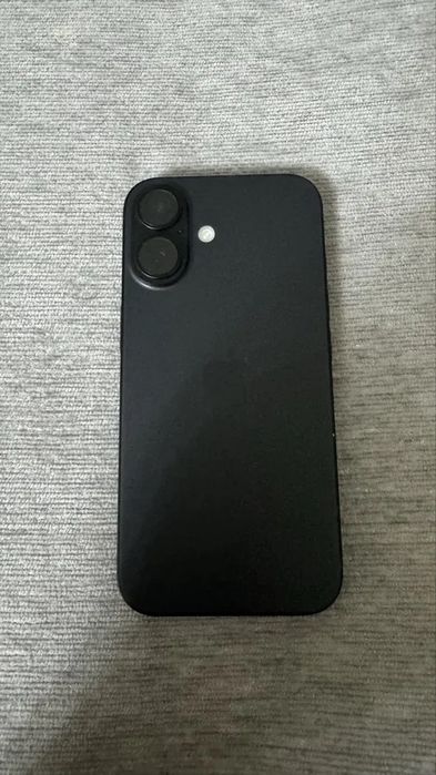 Iphone 16 gb 128 Торга нет .