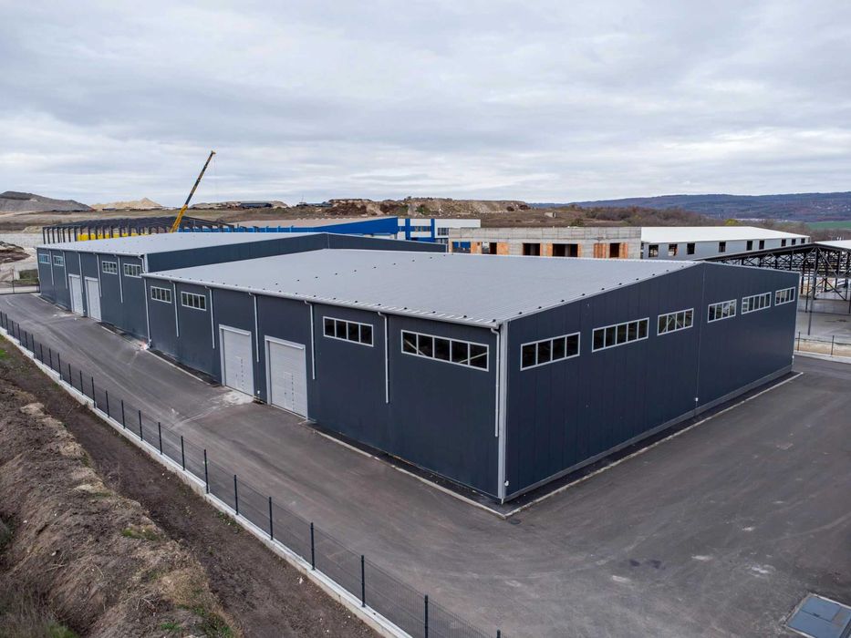 Дава се под наем Склад в с. Тополи, Област Варна - 1260 кв.м за 5040 € - Снимка #4