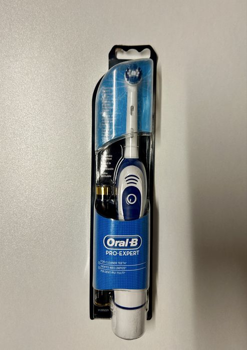 Periuță electrică de dinți Oral B Pro Expert