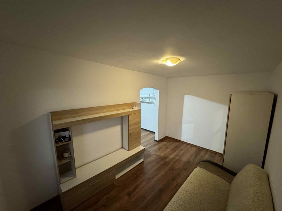 Garsoniera de inchiriat