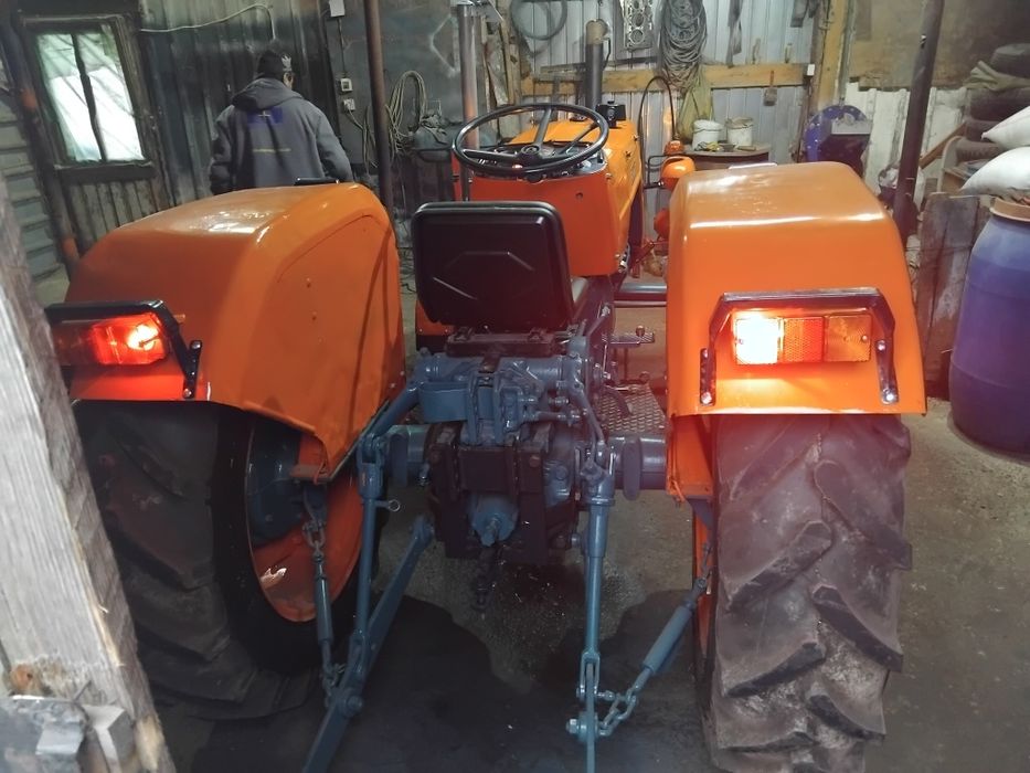 De vanzare tractoras fiat 415