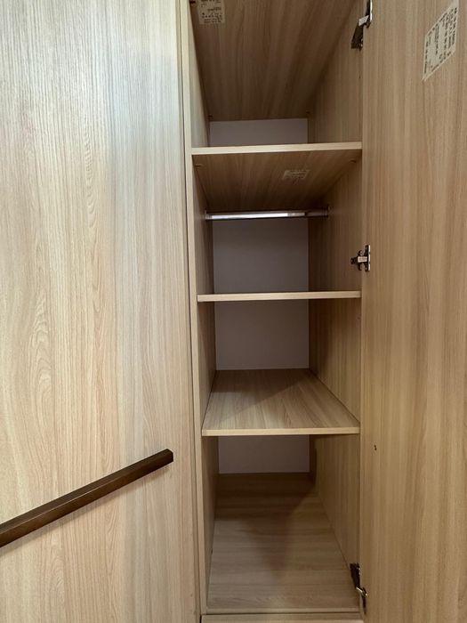 Шкаф. В очень хорошем состоянии.