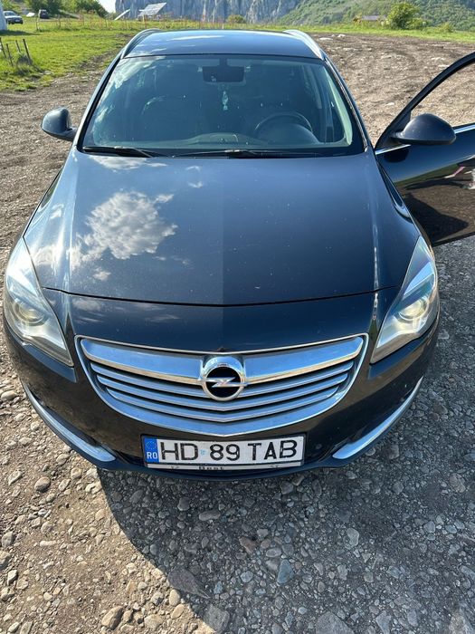 Vând Opel Insignia Sport Tourer Break