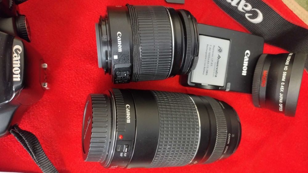 Canon Rebel XSi EOS 450D с обективи и аксесоари