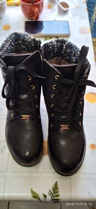 Ботинки женские качественные.