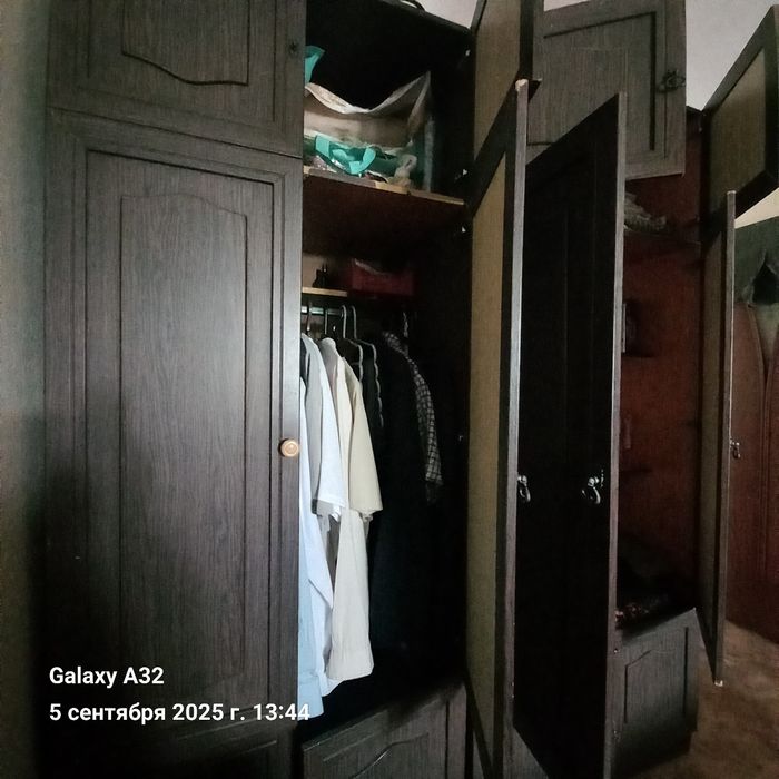 Срочно продам спальный гарнитур