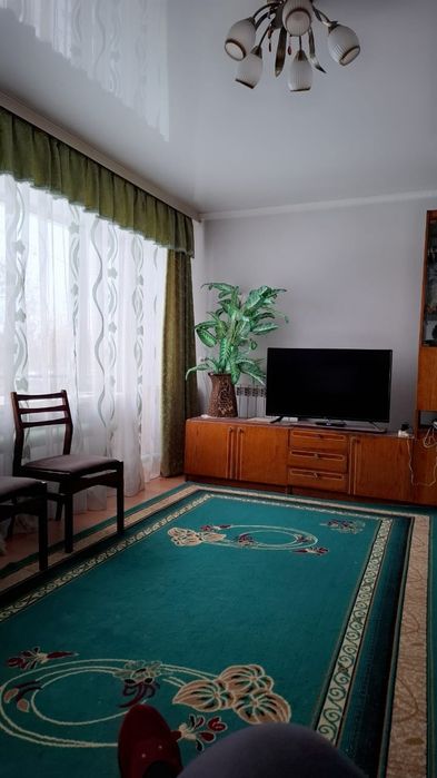 Продам 4-х комнатную квартиру
