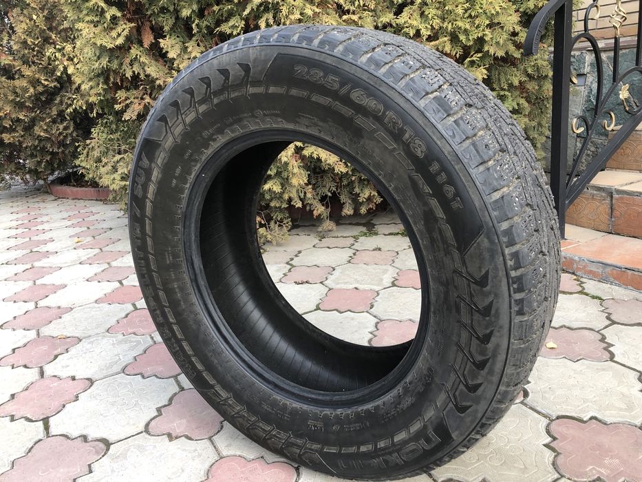 Продам шины на 285/60/18