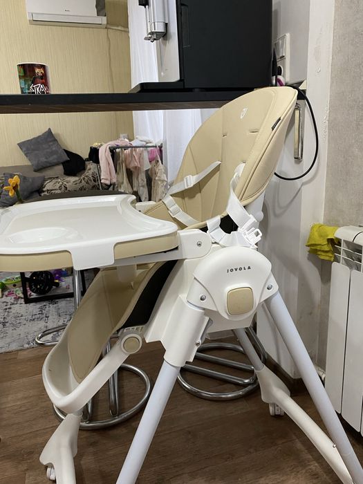 Детский стульчик для кормления
