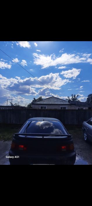 Продам машину Мазда323