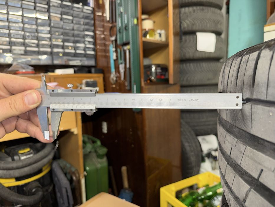 Летни Гуми Hankook Ventus s1 evo3 245/45R20