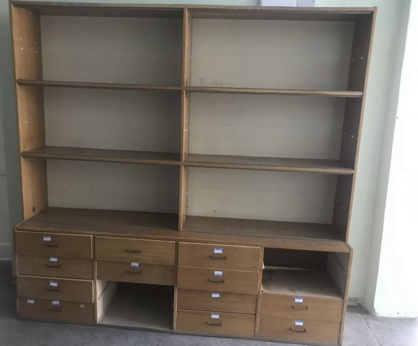 Продам     шкафы