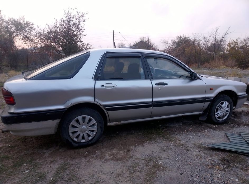 Митсубиси галант