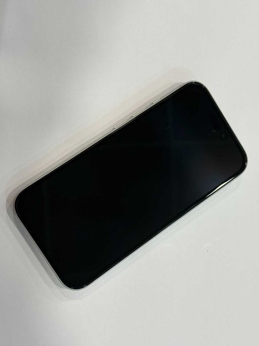 iPhone 16 White 128GB - Гаранция!