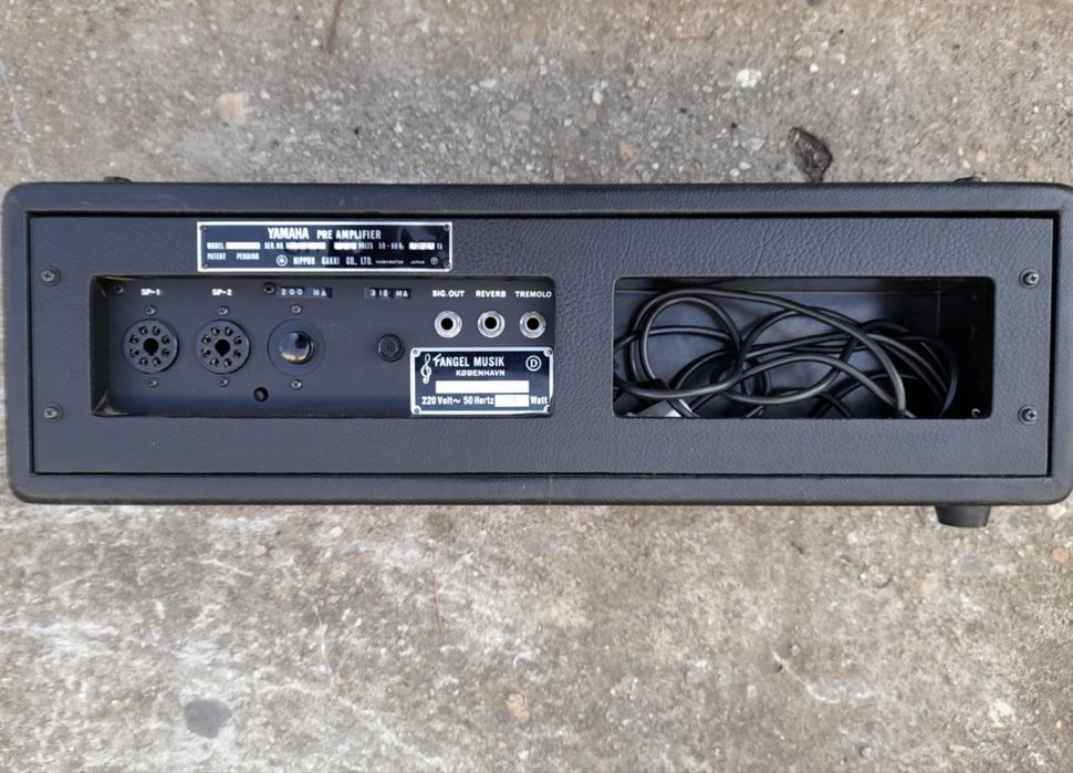 Yamaha PE100 preamplificator chitara