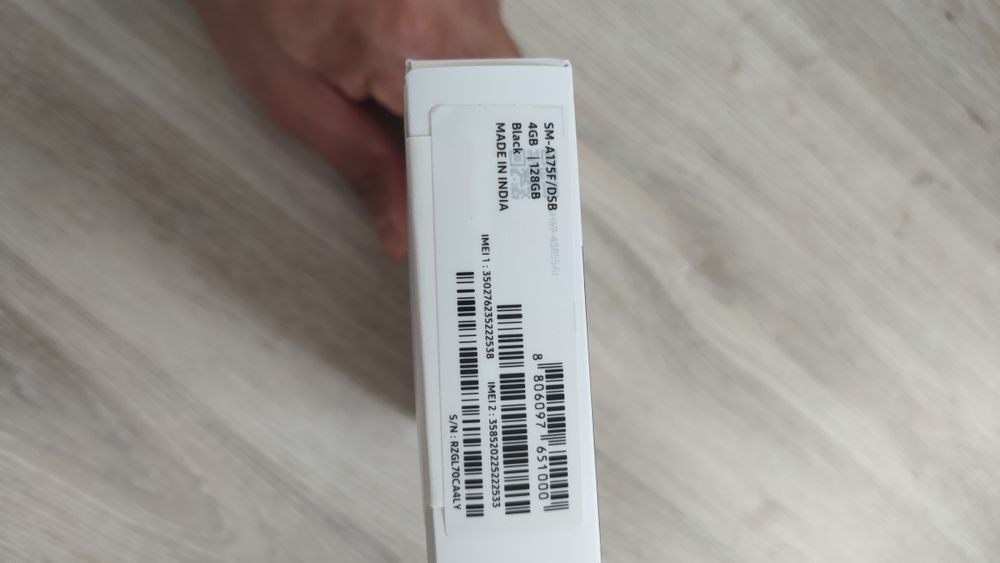 Samsung Galaxy A 17, чисто нов