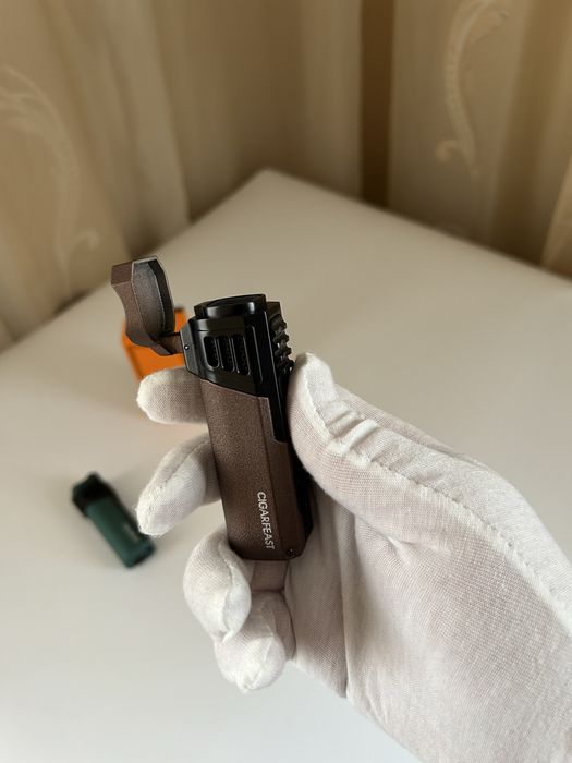 Запалка за пури – 4 турбо пламъка, пънч, 2 цвята