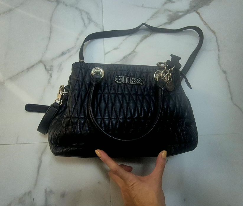 Чанта GUESS Brinkley