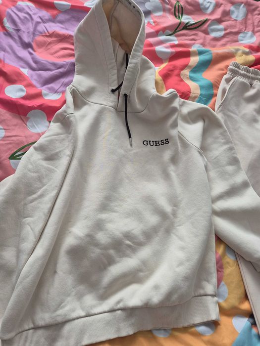 Суитчър Guess дамски