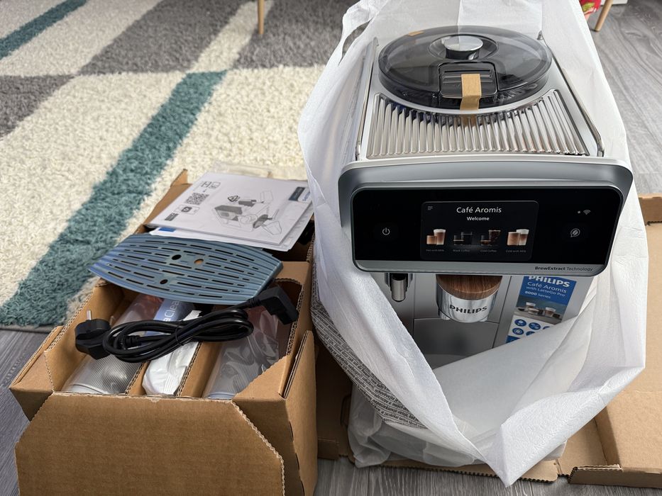 Espressor automat Philips 8000 LatteGo