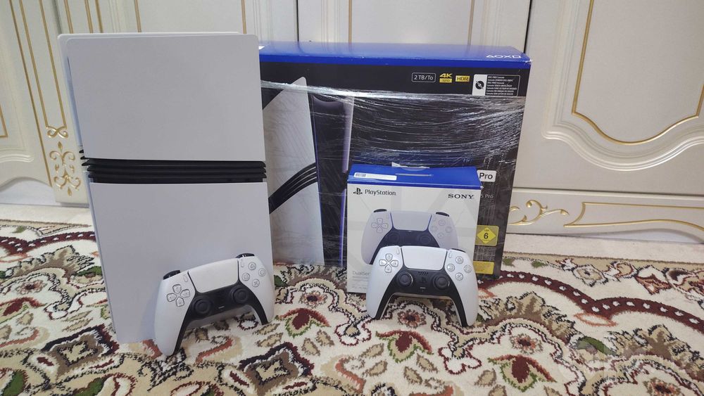 Playstation 5 pro 2Tb CFI-7121 Deluxe 2 джойстик состояние новий