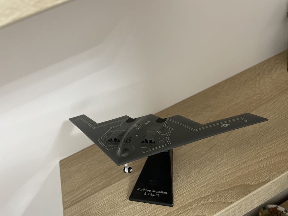 Macheta Avion Northrop Grumman B-2 bombardier