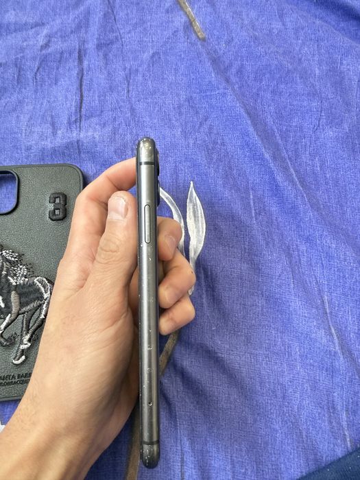 iPhone 11 с гарантией