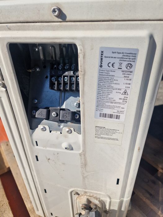Aer conditionat 12000 BTU  Fara telecomanda si fara freon