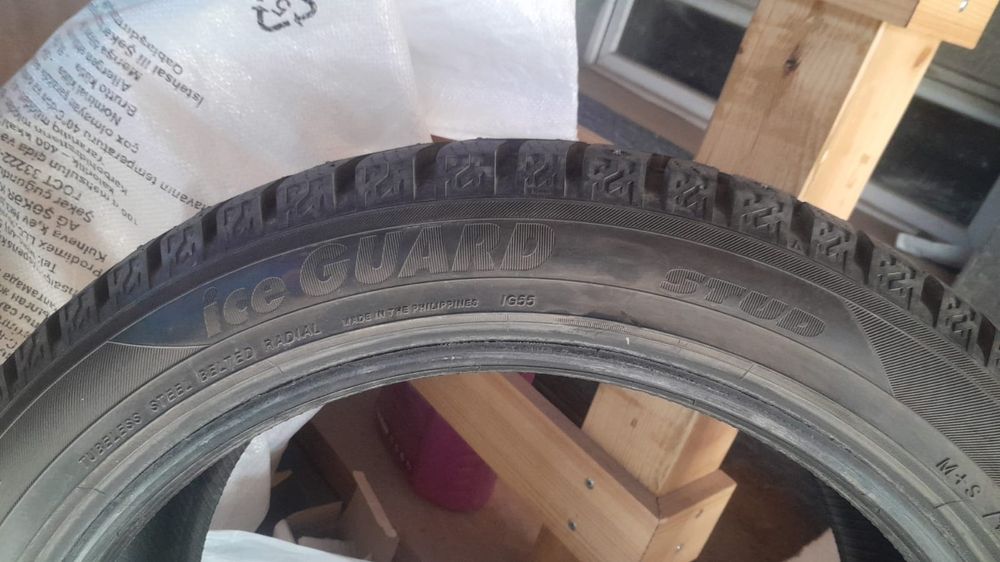 Продам шипованную резину