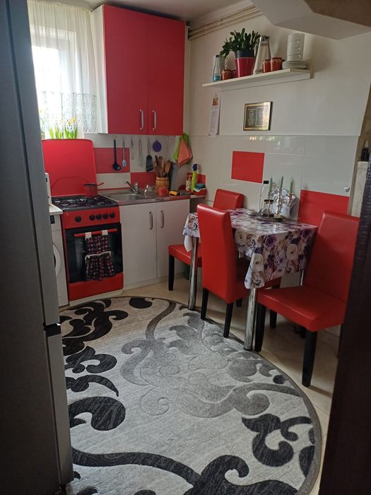 Apartament central 2 camere decomandat