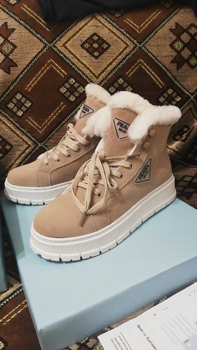 Ботинки зимние  новые 40 размер