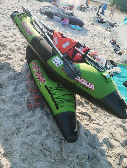 Vând caiac gonflabil