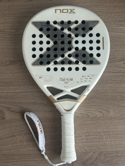 Rachetă padel - NOX AT10 Luxury Genius 12K Alum XTREM 2026