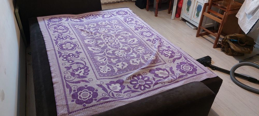 Продается диван.