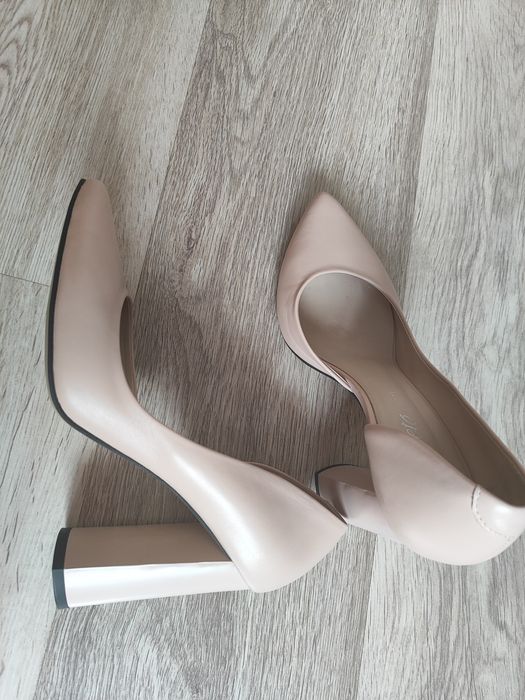 Туфли Vaseto кожаные, устойчивые 39р.