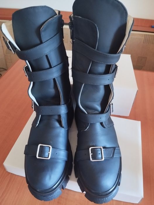 Vând ghete damă noi din piele naturală