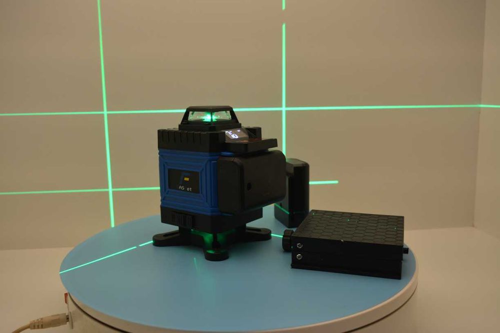 Oferta CONȚINE două baterii Liion  Reducere Nivela raza laser verde 4D profesionala 16 linii cu TELECOMANDA  Promo Nivelă Laser kkamoon 4x360  fascicu
