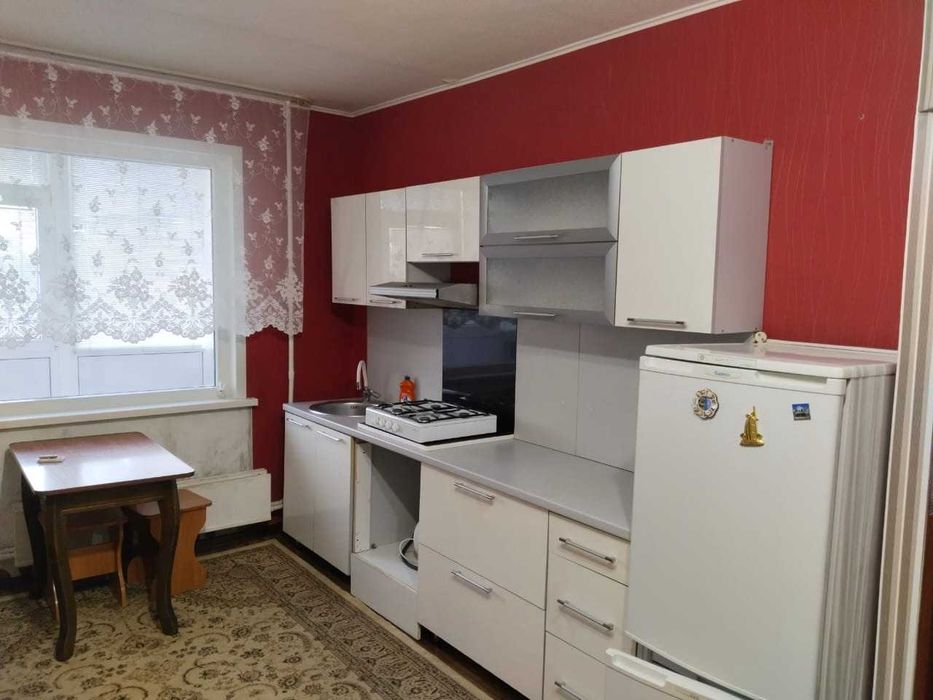 продам 1 комн квартиру в центре