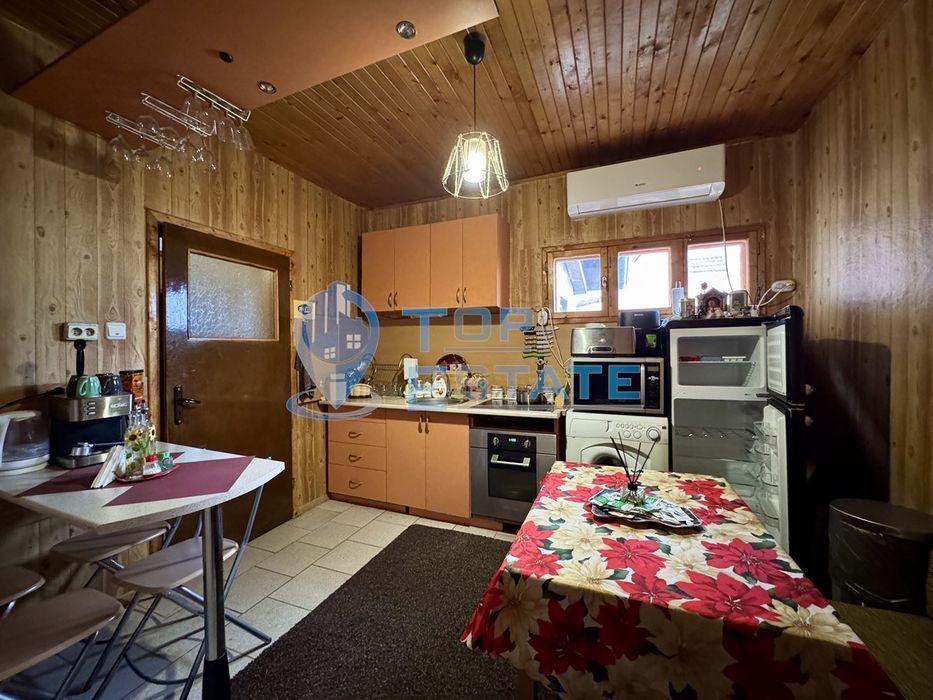 Продава се Къща в Елена - 70 кв.м за 959 €/кв.м - Снимка #4