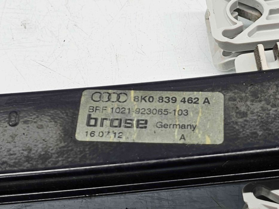 Macara electrica geam dreapta spate Audi A4 (8K2, B8.5) Facelift [Fabr