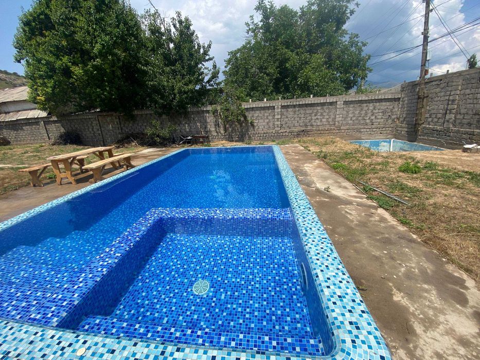 Дача  на  бочках